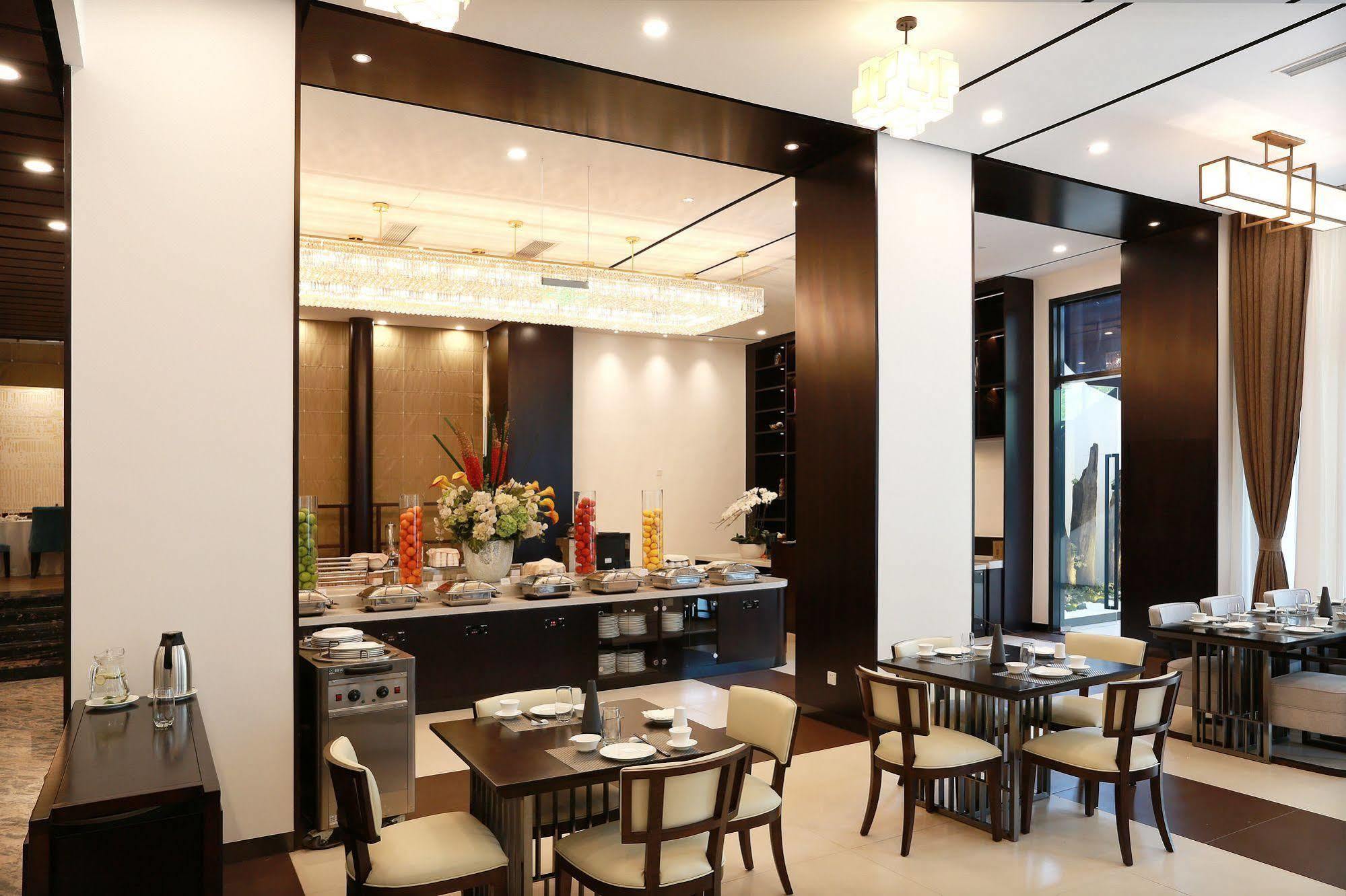 Benjoy Hotel - Jinqiao Branch Shanghai Esterno foto