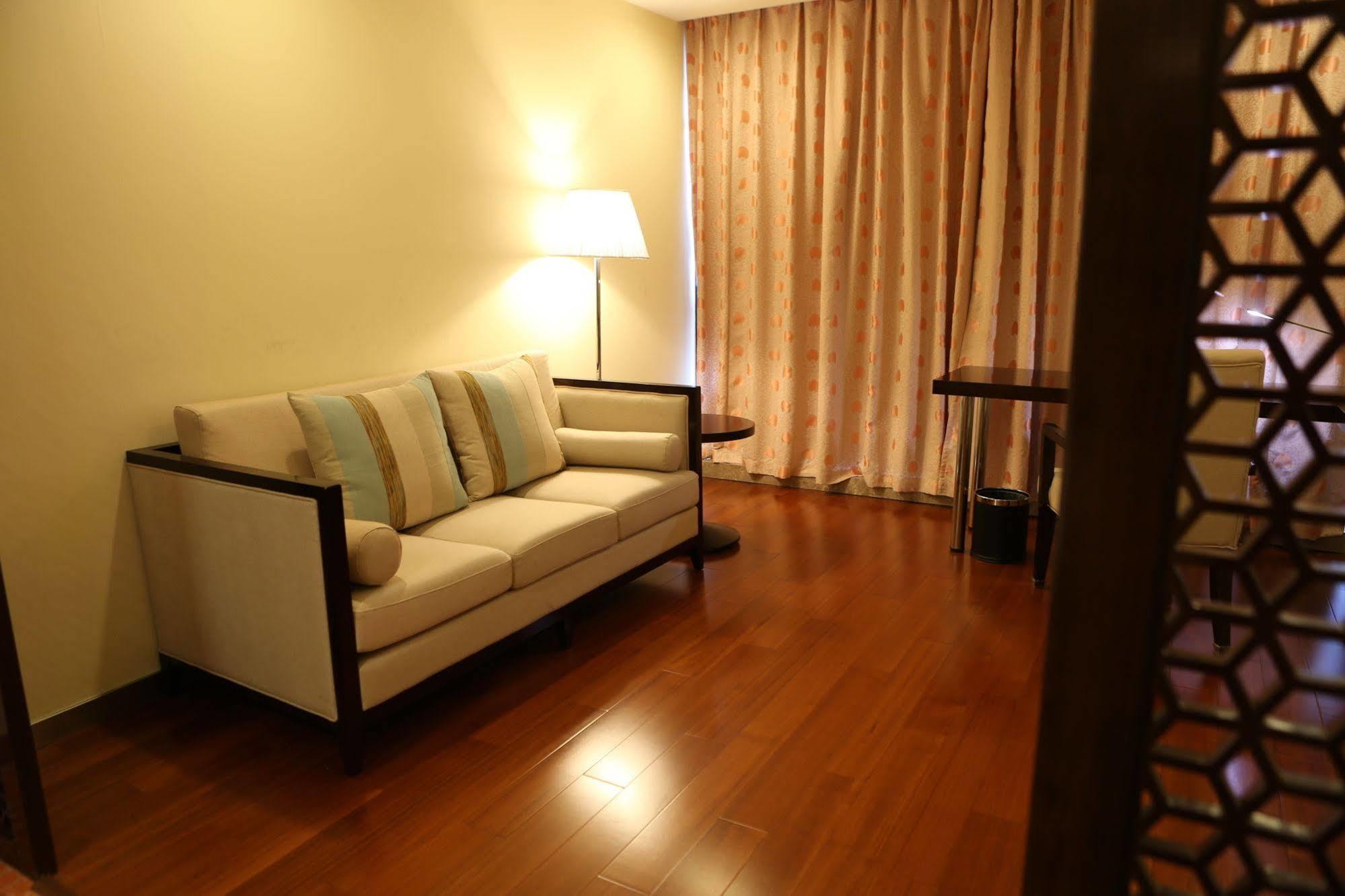 Benjoy Hotel - Jinqiao Branch Shanghai Esterno foto